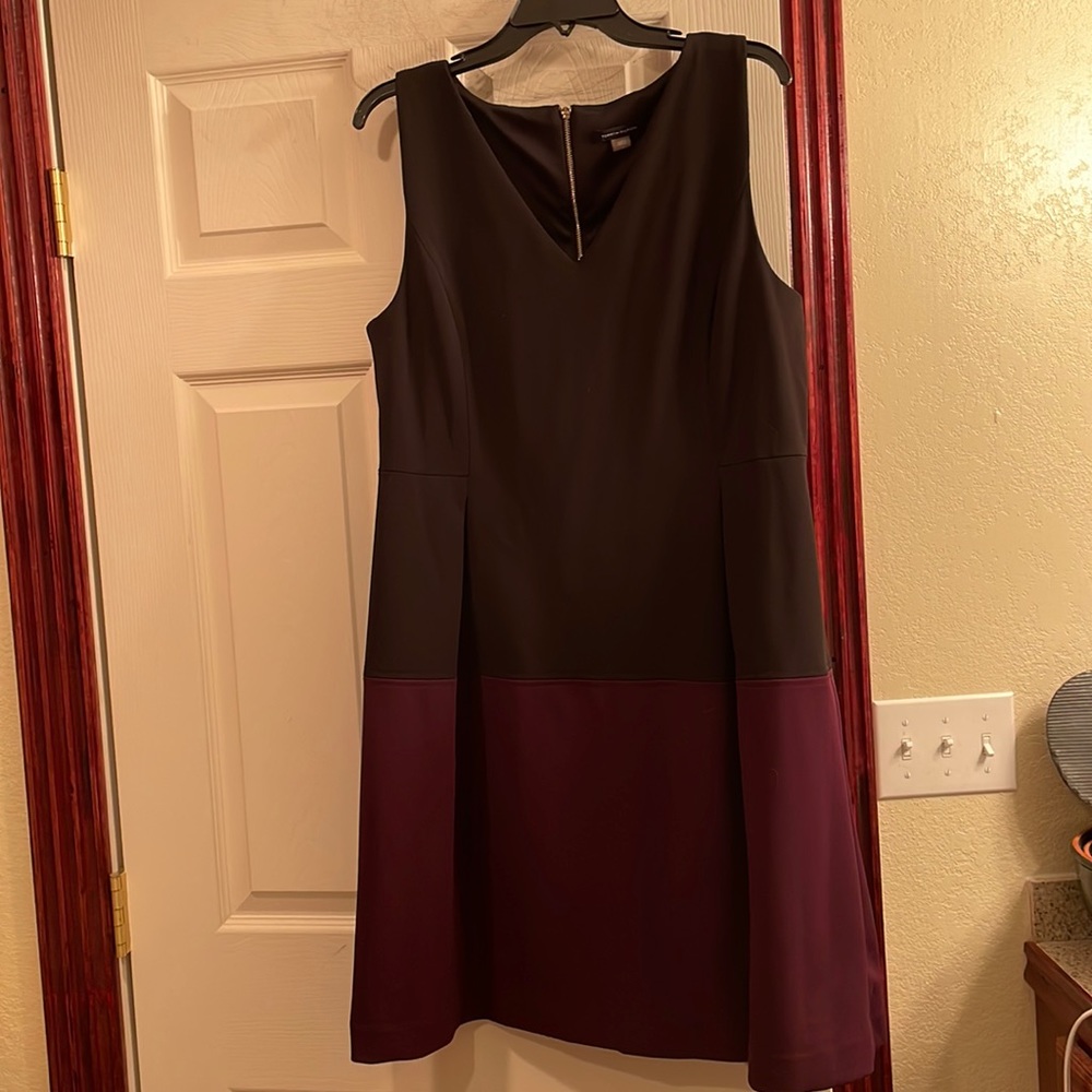 - Tommy Hilfiger size 16 color block dress